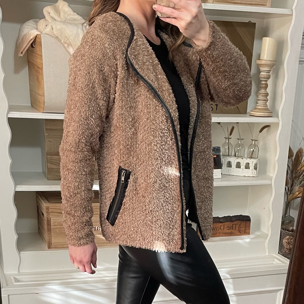 Abito Fuzzy Brown and black leather accented cardigan